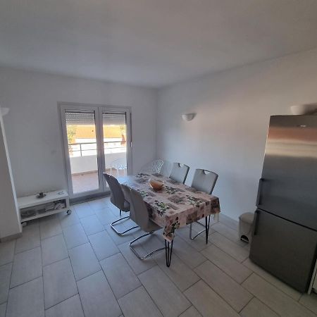 Apartman Telalovic Nečujam Dış mekan fotoğraf